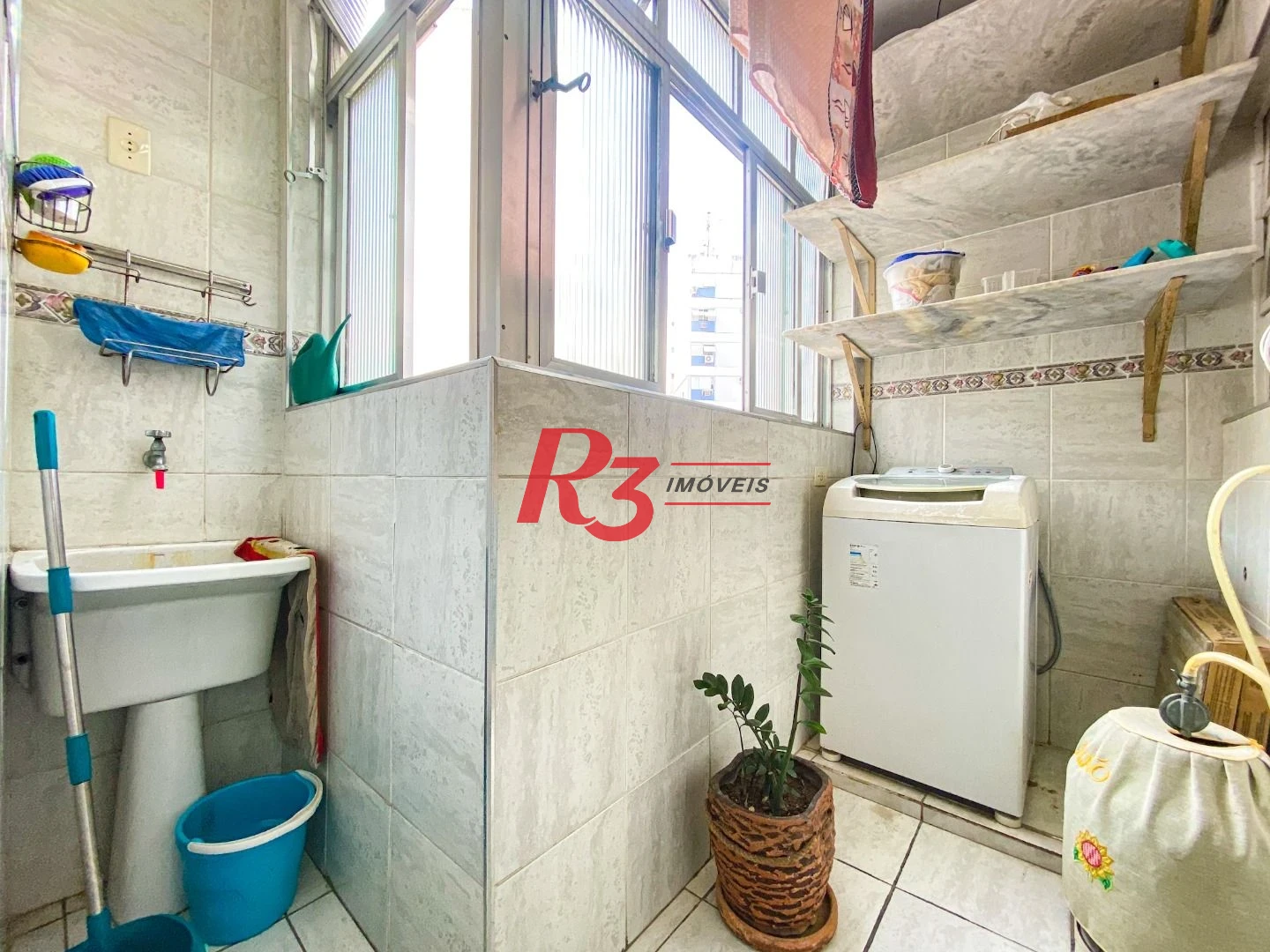 Apartamento com 3 dormitórios, 130 m² - venda por R$ 910.000,00 ou aluguel por R$ 4.562,18/mês - Gonzaga - Santos/SP