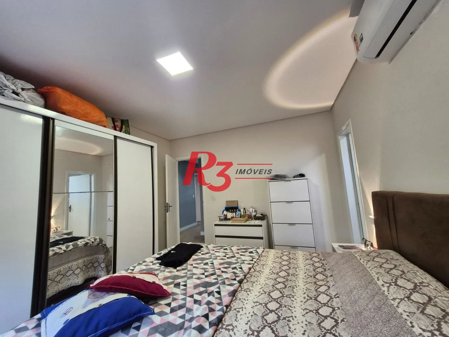 Apartamento com 3 dormitórios à venda, 135 m² por R$ 930.000,00 - Embaré - Santos/SP