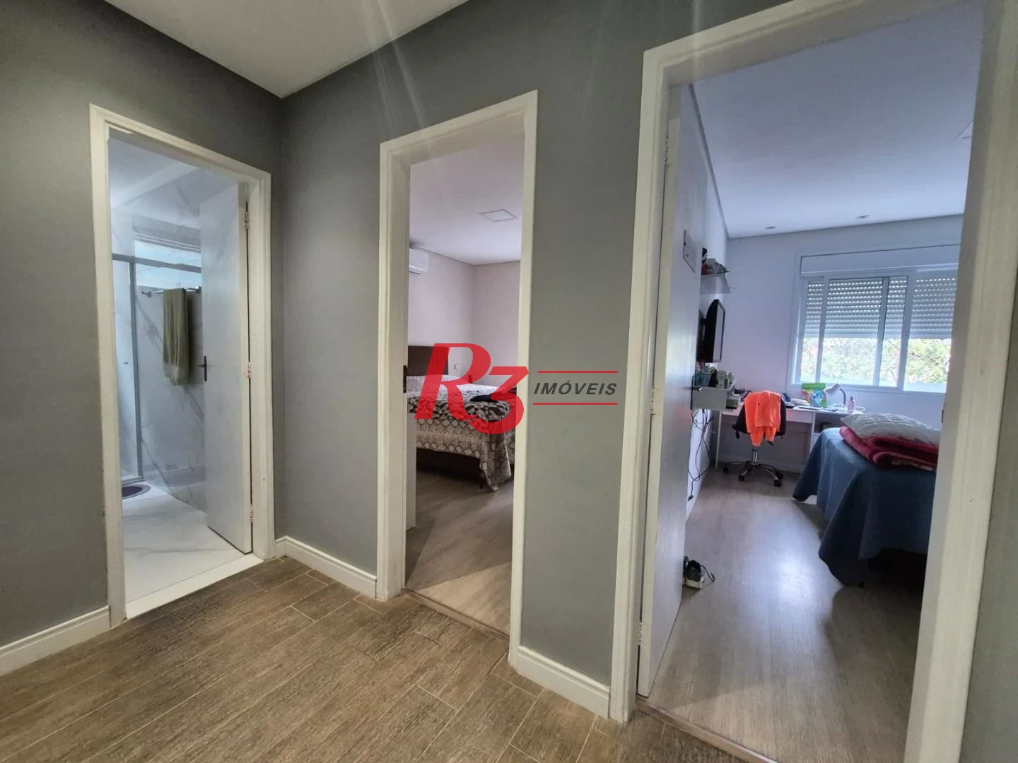 Apartamento com 3 dormitórios à venda, 135 m² por R$ 930.000,00 - Embaré - Santos/SP