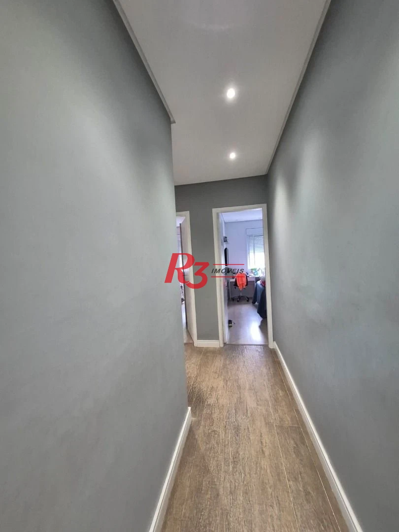 Apartamento com 3 dormitórios à venda, 135 m² por R$ 930.000,00 - Embaré - Santos/SP