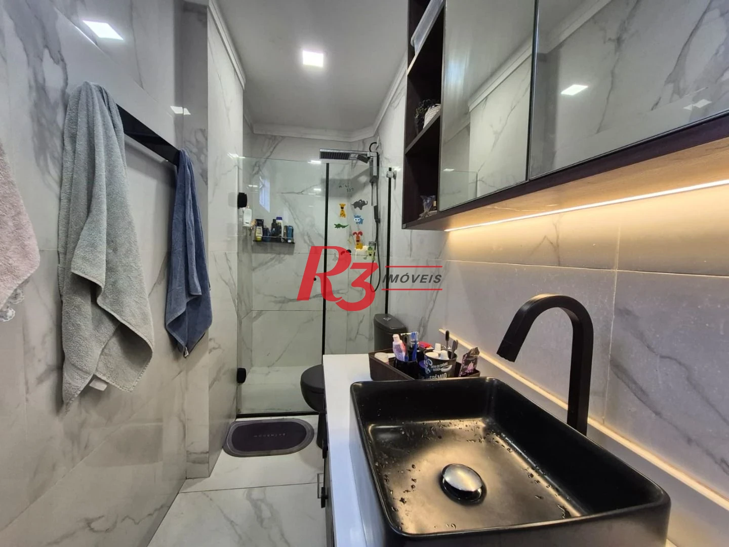 Apartamento com 3 dormitórios à venda, 135 m² por R$ 930.000,00 - Embaré - Santos/SP