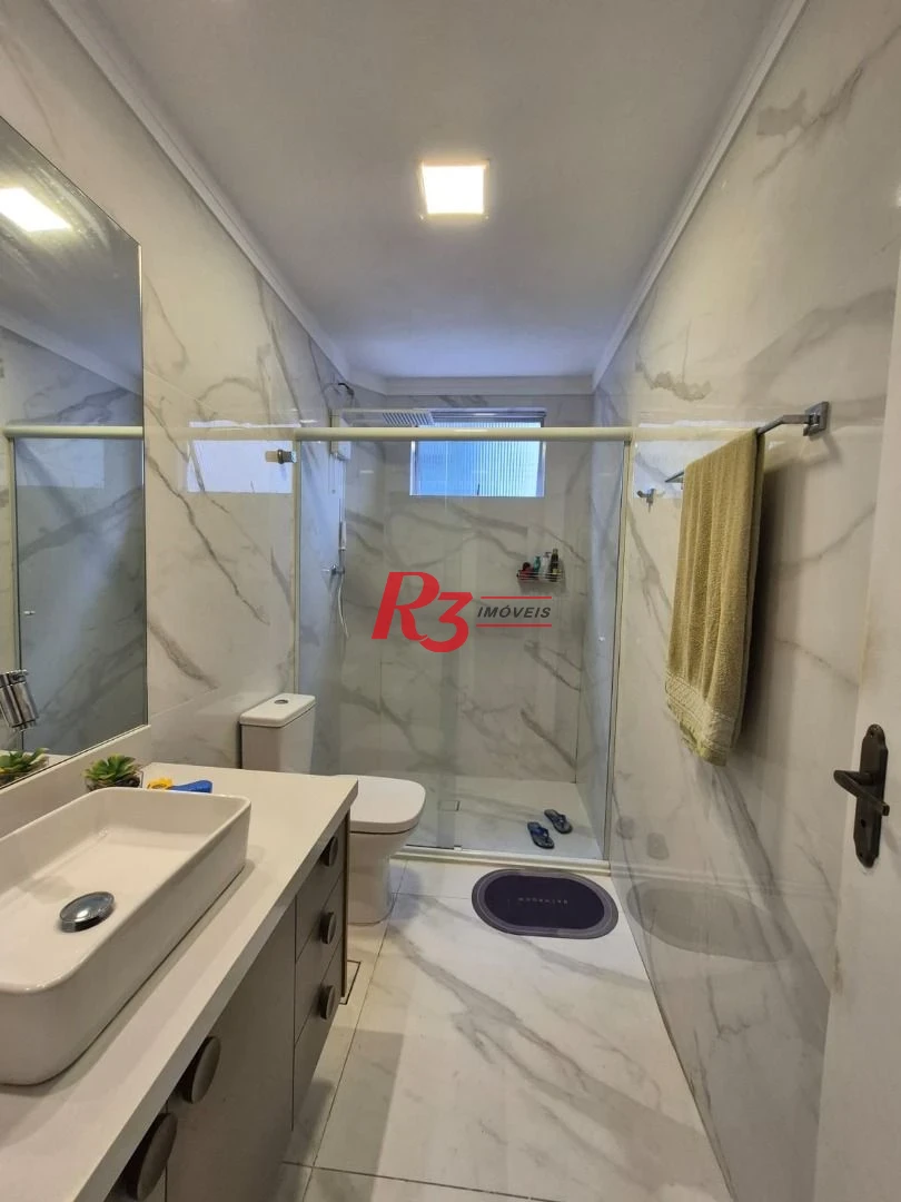Apartamento com 3 dormitórios à venda, 135 m² por R$ 930.000,00 - Embaré - Santos/SP