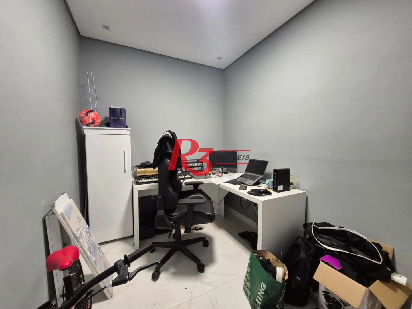 Apartamento com 3 dormitórios à venda, 135 m² por R$ 930.000,00 - Embaré - Santos/SP