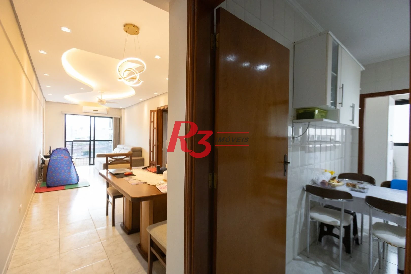 Apartamento com 2 dormitórios à venda, 81 m² por R$ 550.000,00 - Encruzilhada - Santos/SP