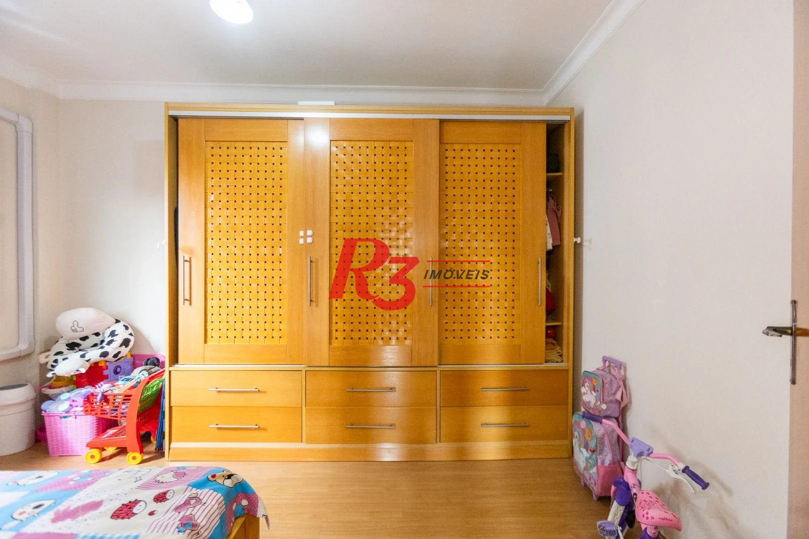 Apartamento com 2 dormitórios à venda, 81 m² por R$ 550.000,00 - Encruzilhada - Santos/SP