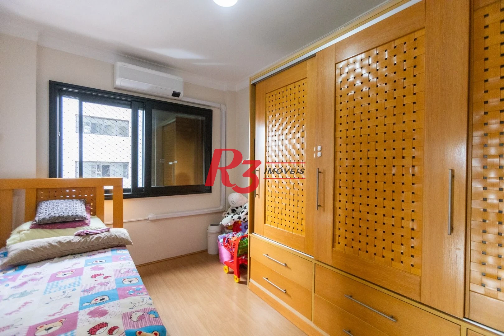 Apartamento com 2 dormitórios à venda, 81 m² por R$ 550.000,00 - Encruzilhada - Santos/SP