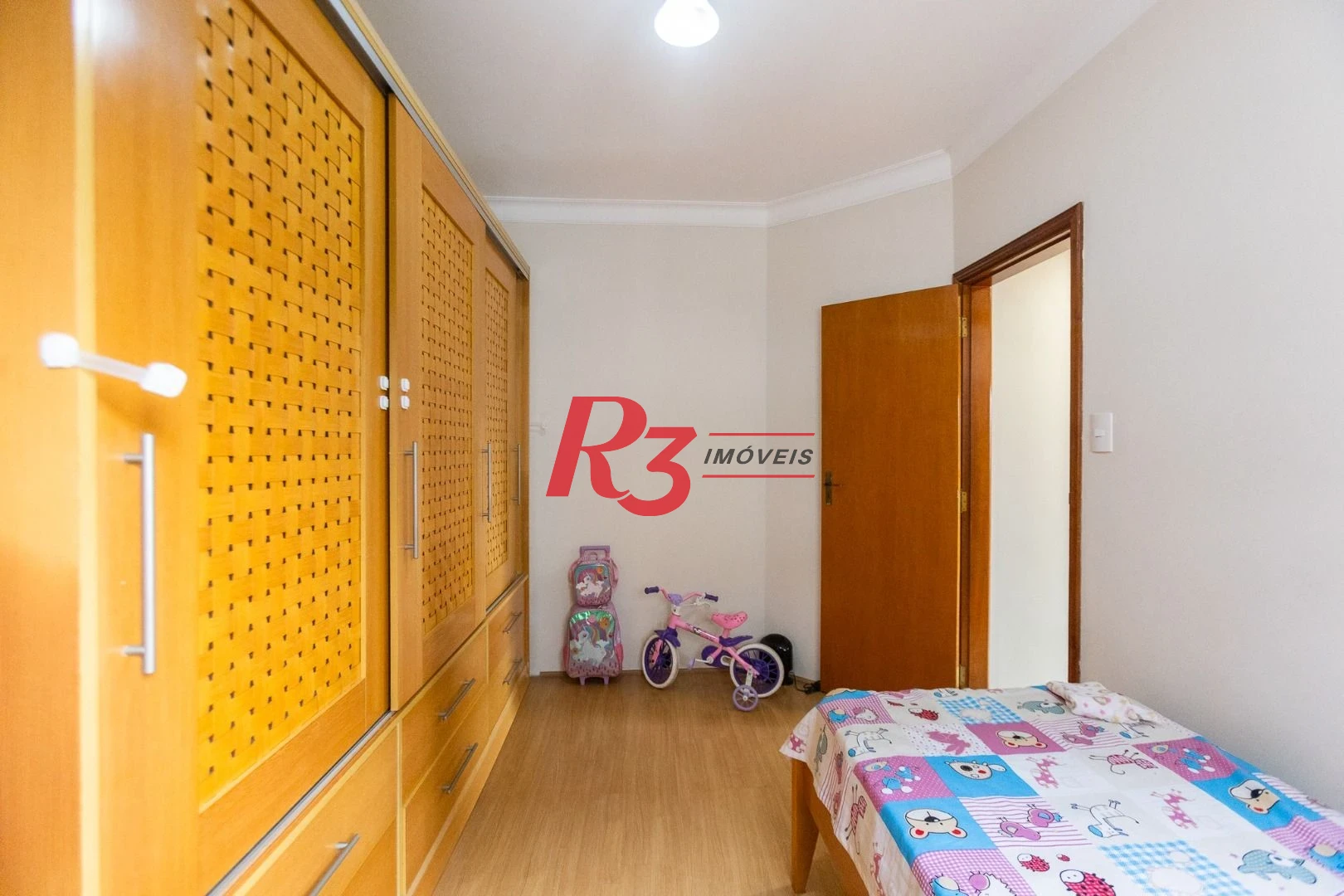 Apartamento com 2 dormitórios à venda, 81 m² por R$ 550.000,00 - Encruzilhada - Santos/SP