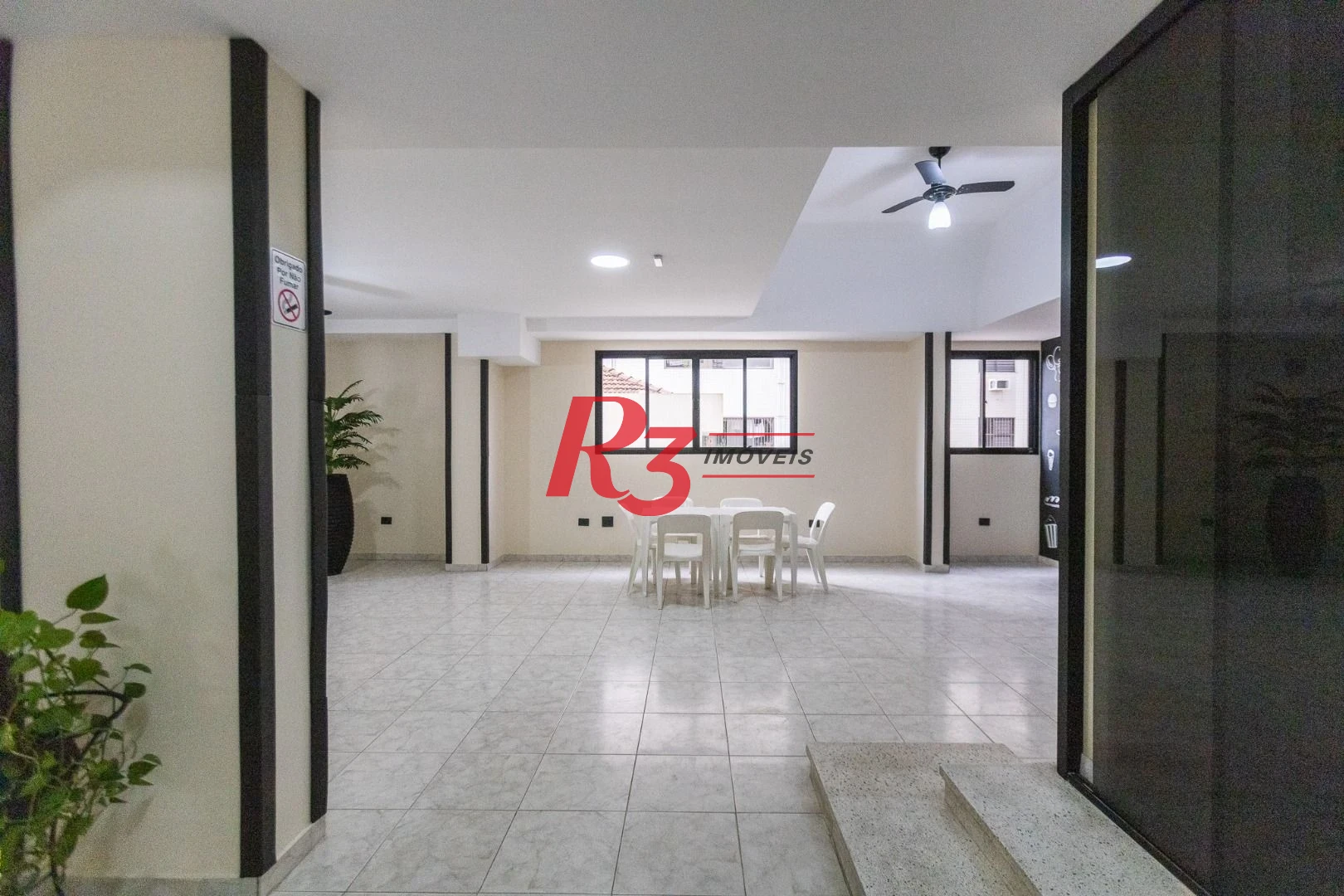 Apartamento com 2 dormitórios à venda, 81 m² por R$ 550.000,00 - Encruzilhada - Santos/SP