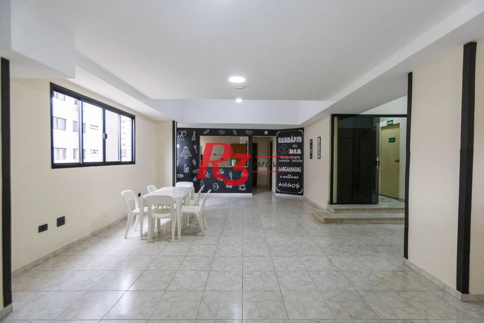 Apartamento com 2 dormitórios à venda, 81 m² por R$ 550.000,00 - Encruzilhada - Santos/SP