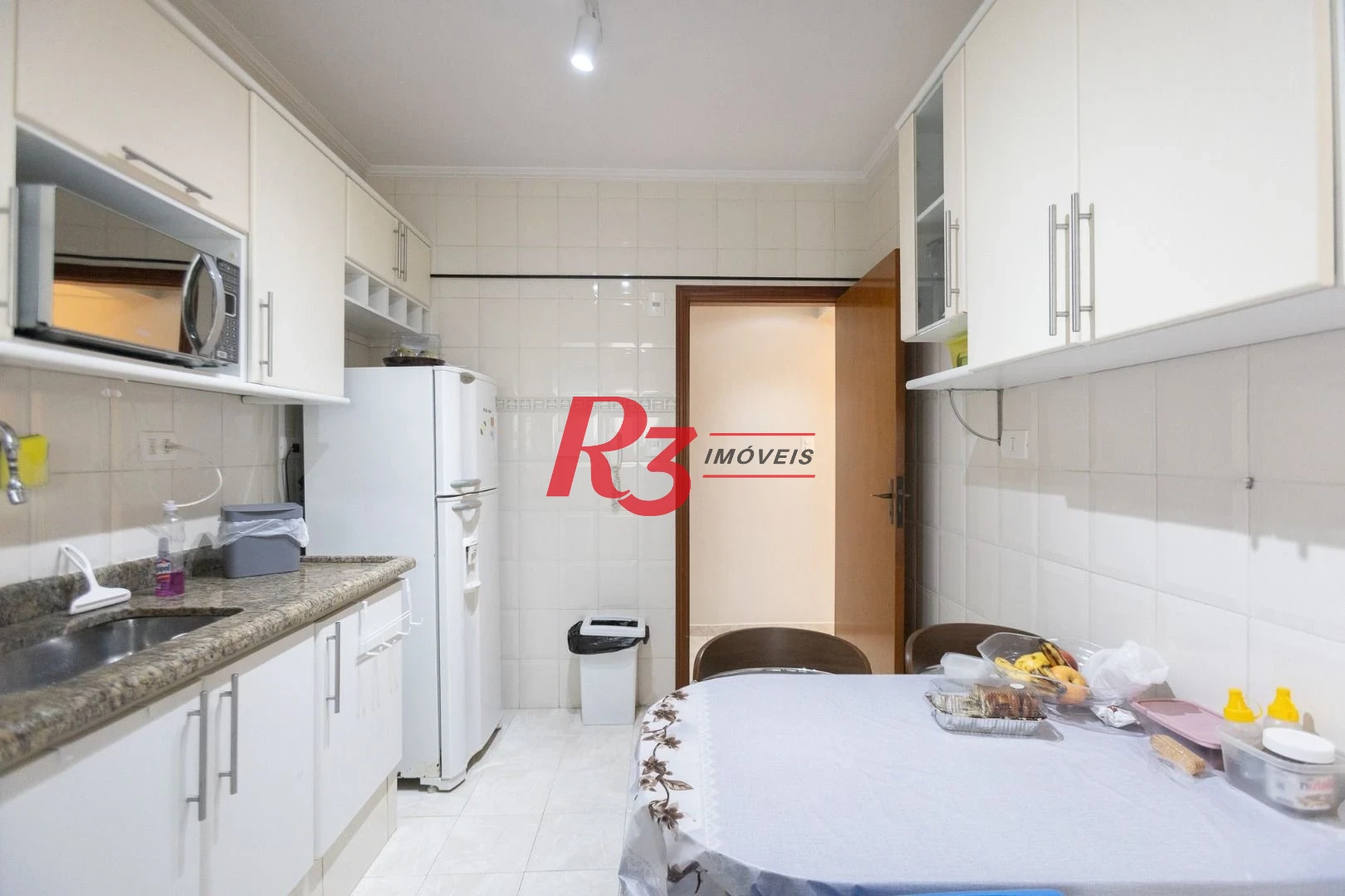Apartamento com 2 dormitórios à venda, 81 m² por R$ 550.000,00 - Encruzilhada - Santos/SP