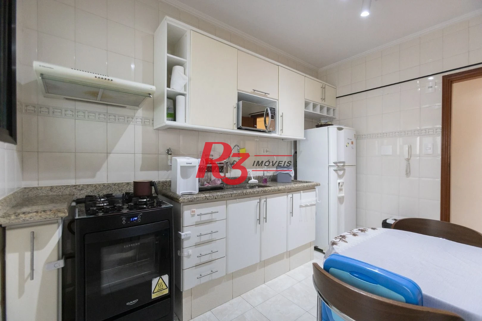 Apartamento com 2 dormitórios à venda, 81 m² por R$ 550.000,00 - Encruzilhada - Santos/SP