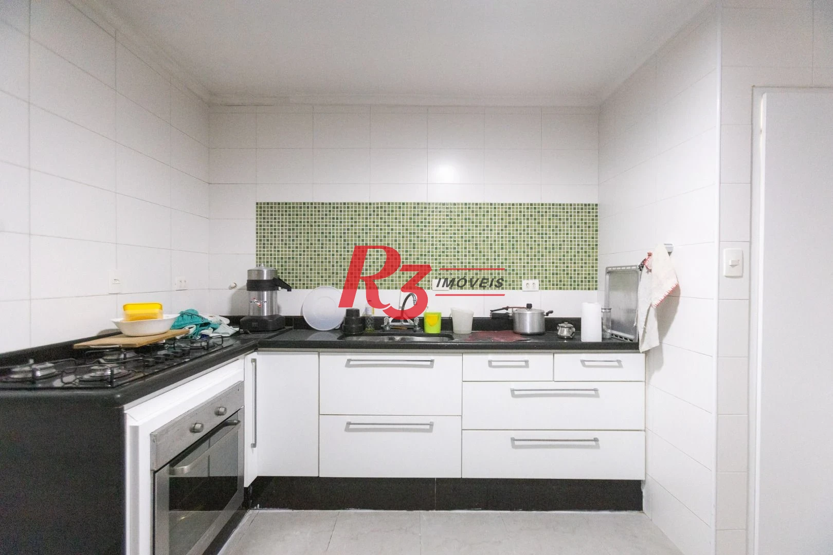 Sobrado com 2 dormitórios para alugar, 117 m² por R$ 4.500,01/mês - Marapé - Santos/SP