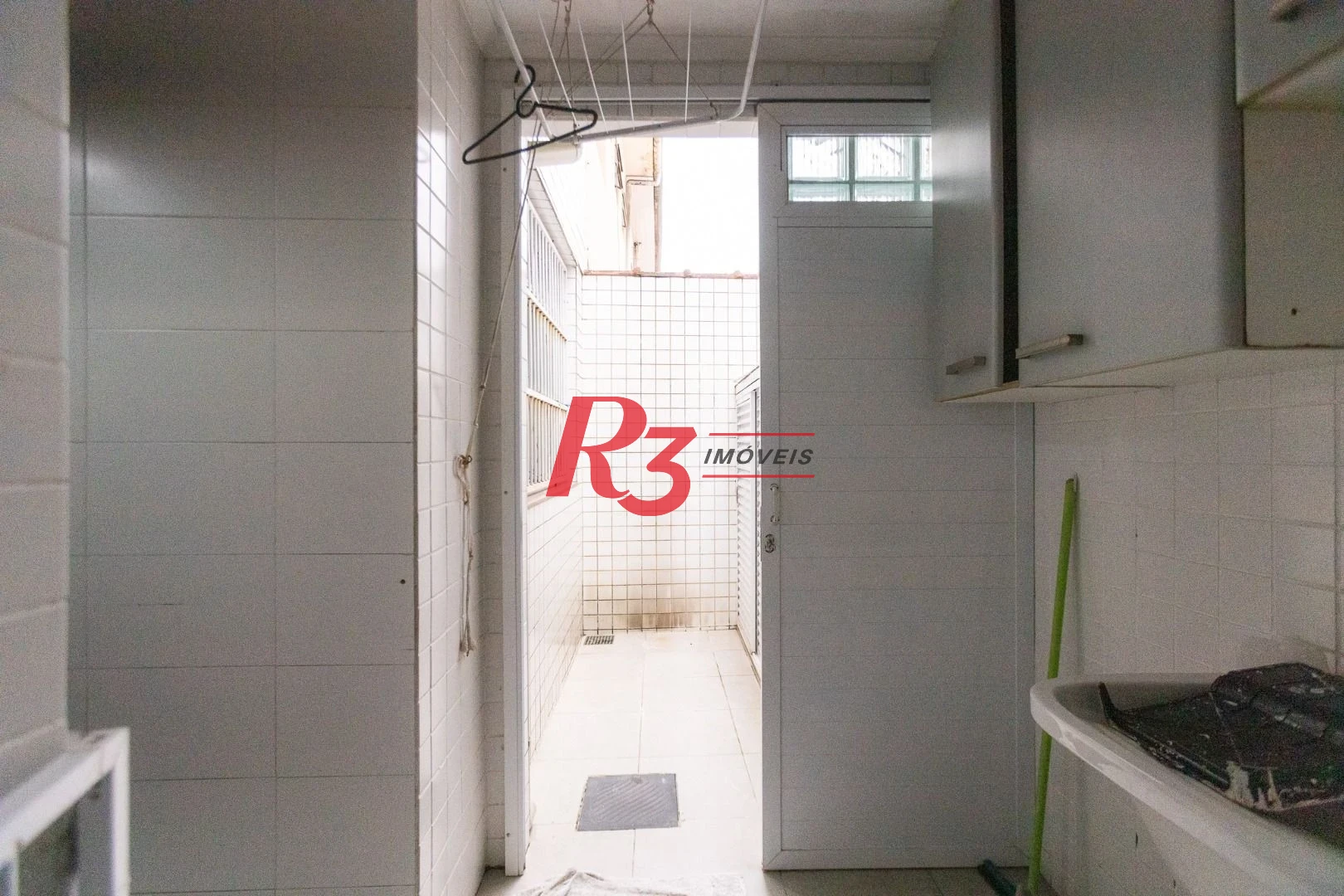 Sobrado com 2 dormitórios para alugar, 117 m² por R$ 4.500,01/mês - Marapé - Santos/SP