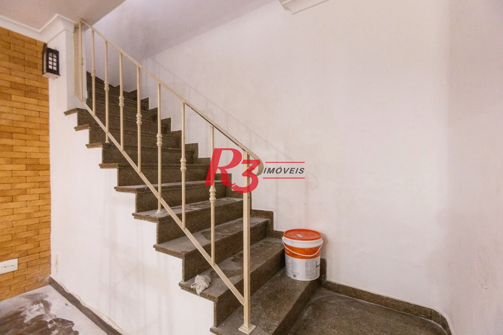 Sobrado com 2 dormitórios para alugar, 117 m² por R$ 4.500,01/mês - Marapé - Santos/SP