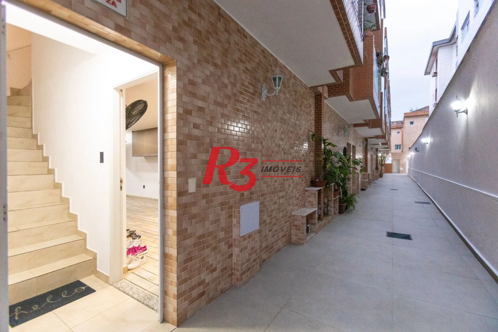 Village com 2 dormitórios à venda, 120 m² por R$ 750.000,00 - Marapé - Santos/SP
