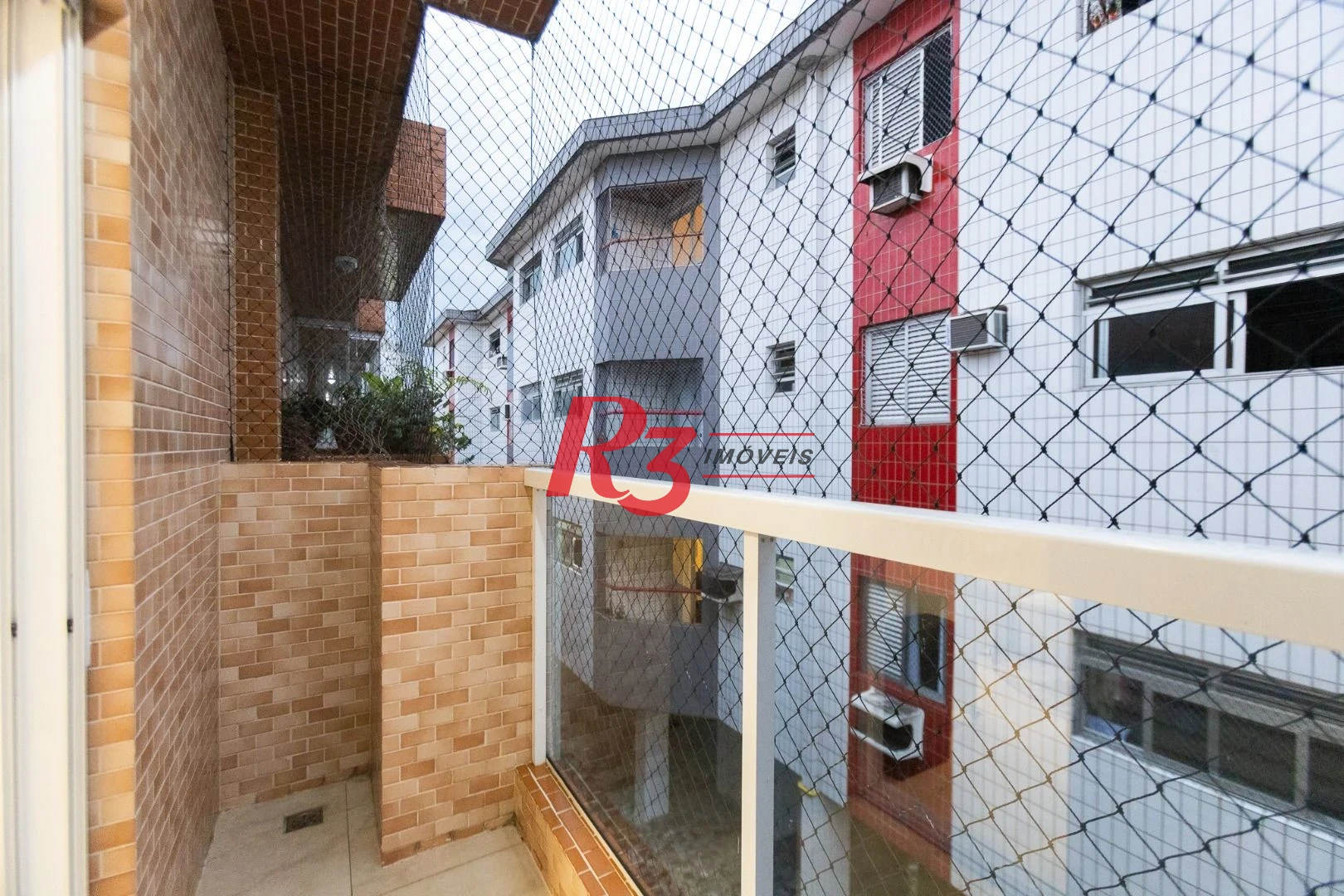 Village com 2 dormitórios à venda, 120 m² por R$ 750.000,00 - Marapé - Santos/SP