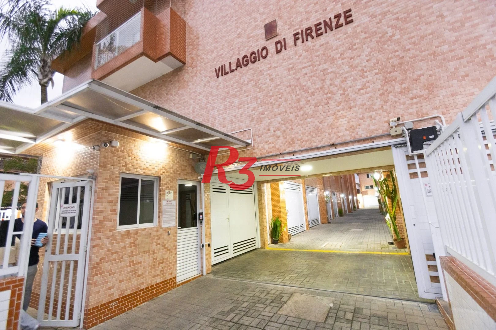 Village com 2 dormitórios à venda, 120 m² por R$ 750.000,00 - Marapé - Santos/SP
