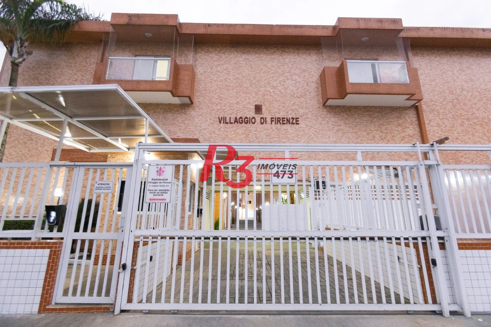 Village com 2 dormitórios à venda, 120 m² por R$ 750.000,00 - Marapé - Santos/SP