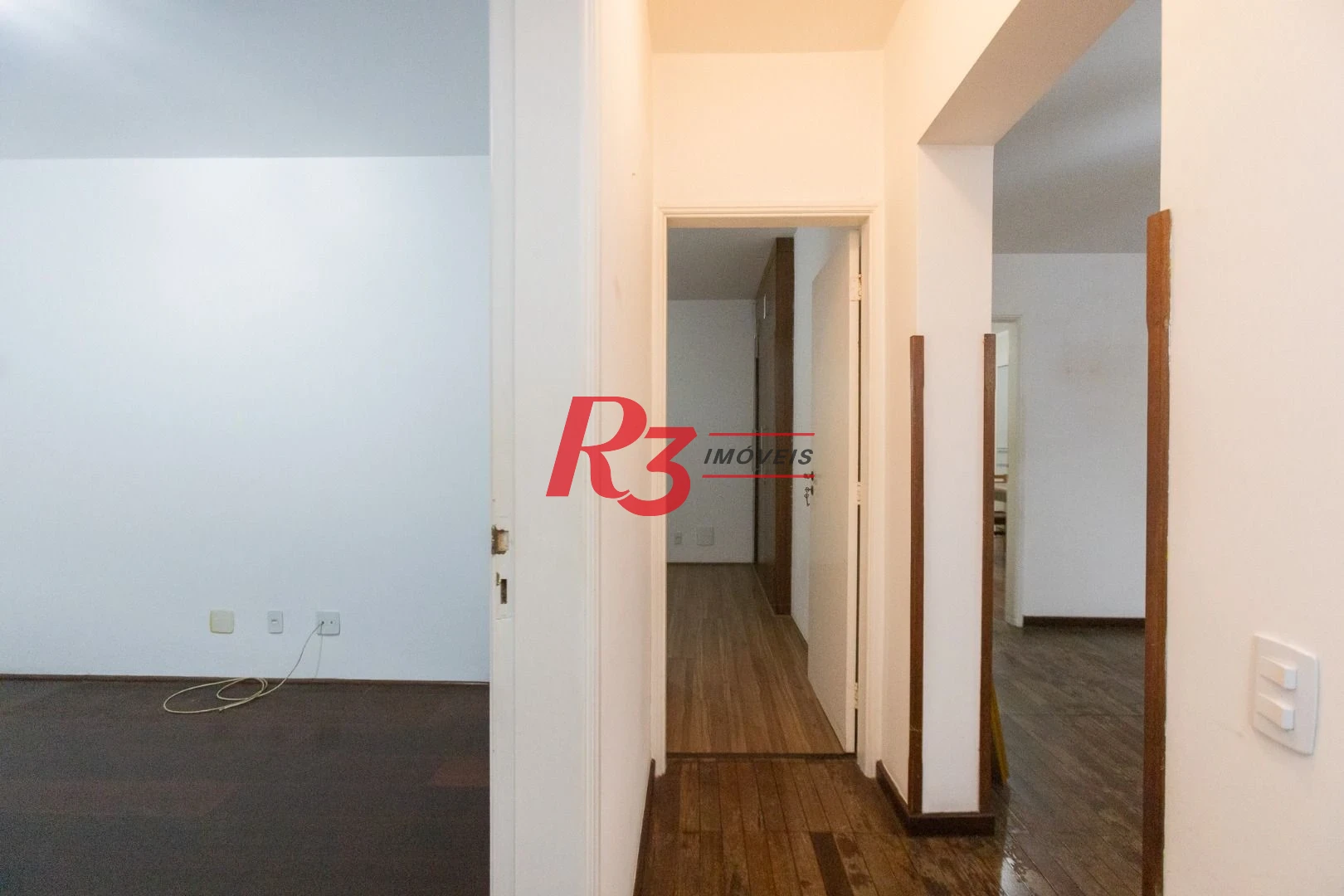Apartamento com 3 dormitórios à venda, 130 m² por R$ 1.300.000,00 - Gonzaga - Santos/SP