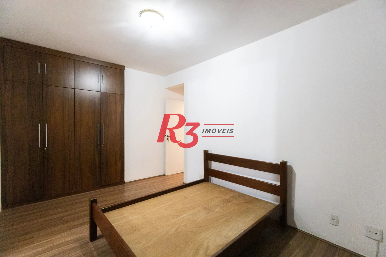 Apartamento com 3 dormitórios à venda, 130 m² por R$ 1.300.000,00 - Gonzaga - Santos/SP