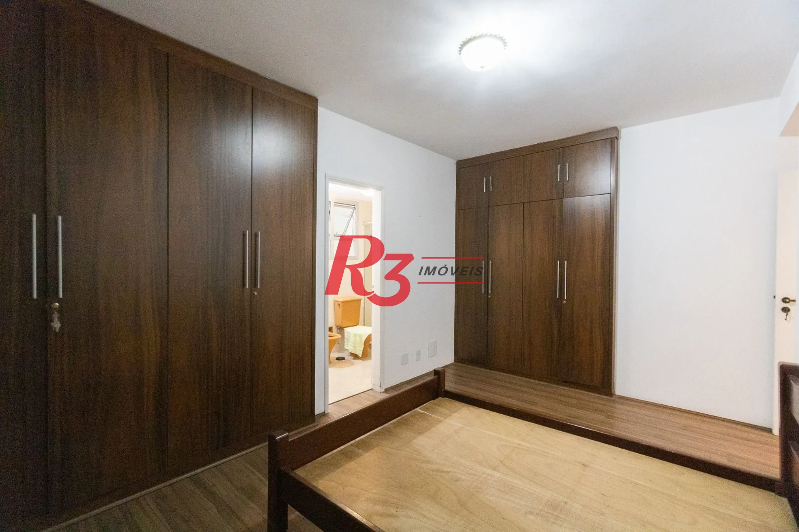 Apartamento com 3 dormitórios à venda, 130 m² por R$ 1.300.000,00 - Gonzaga - Santos/SP
