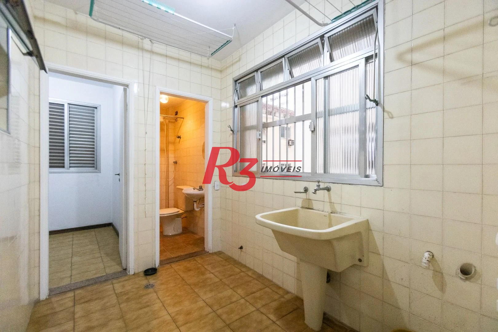 Apartamento com 3 dormitórios à venda, 130 m² por R$ 1.300.000,00 - Gonzaga - Santos/SP
