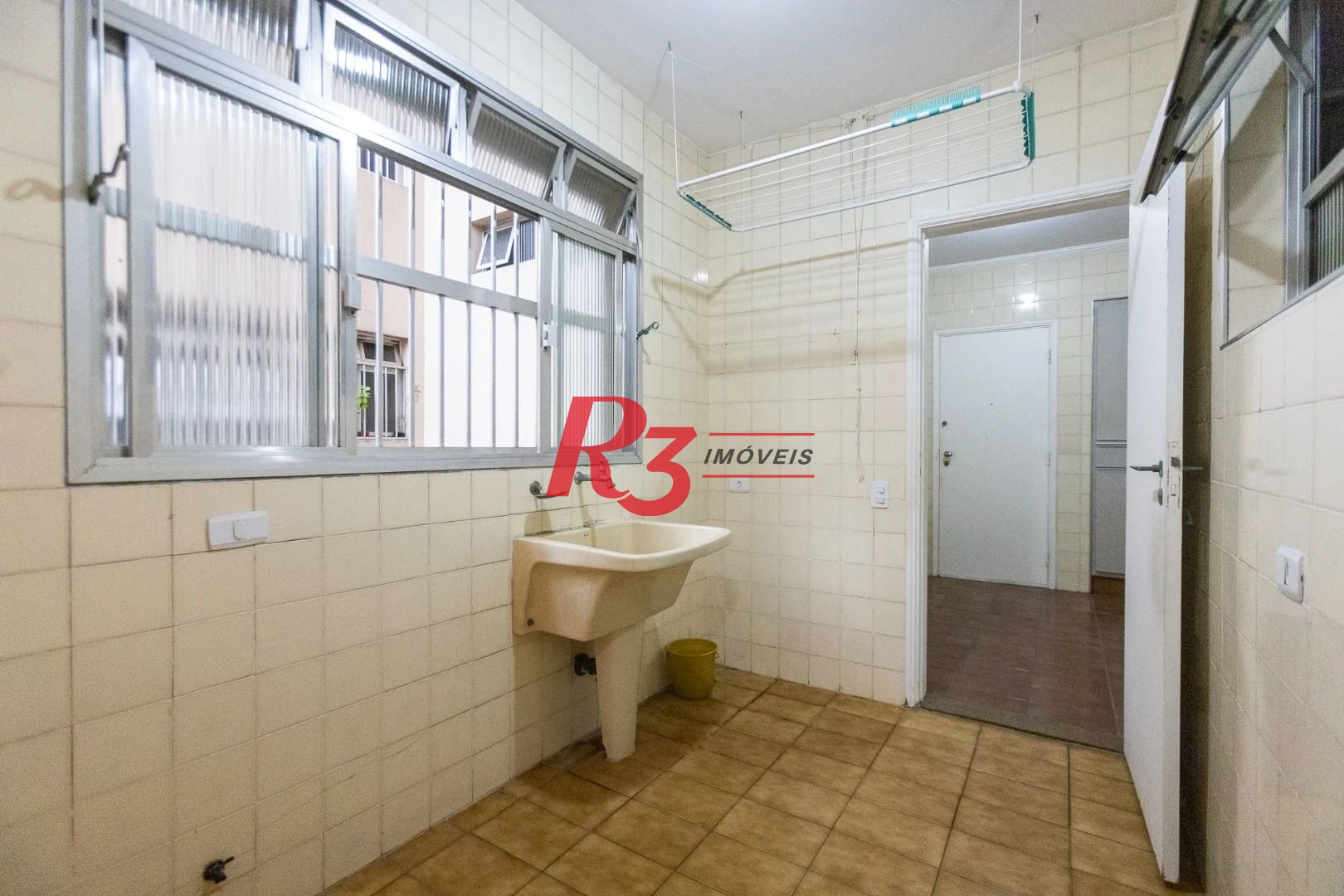 Apartamento com 3 dormitórios à venda, 130 m² por R$ 1.300.000,00 - Gonzaga - Santos/SP