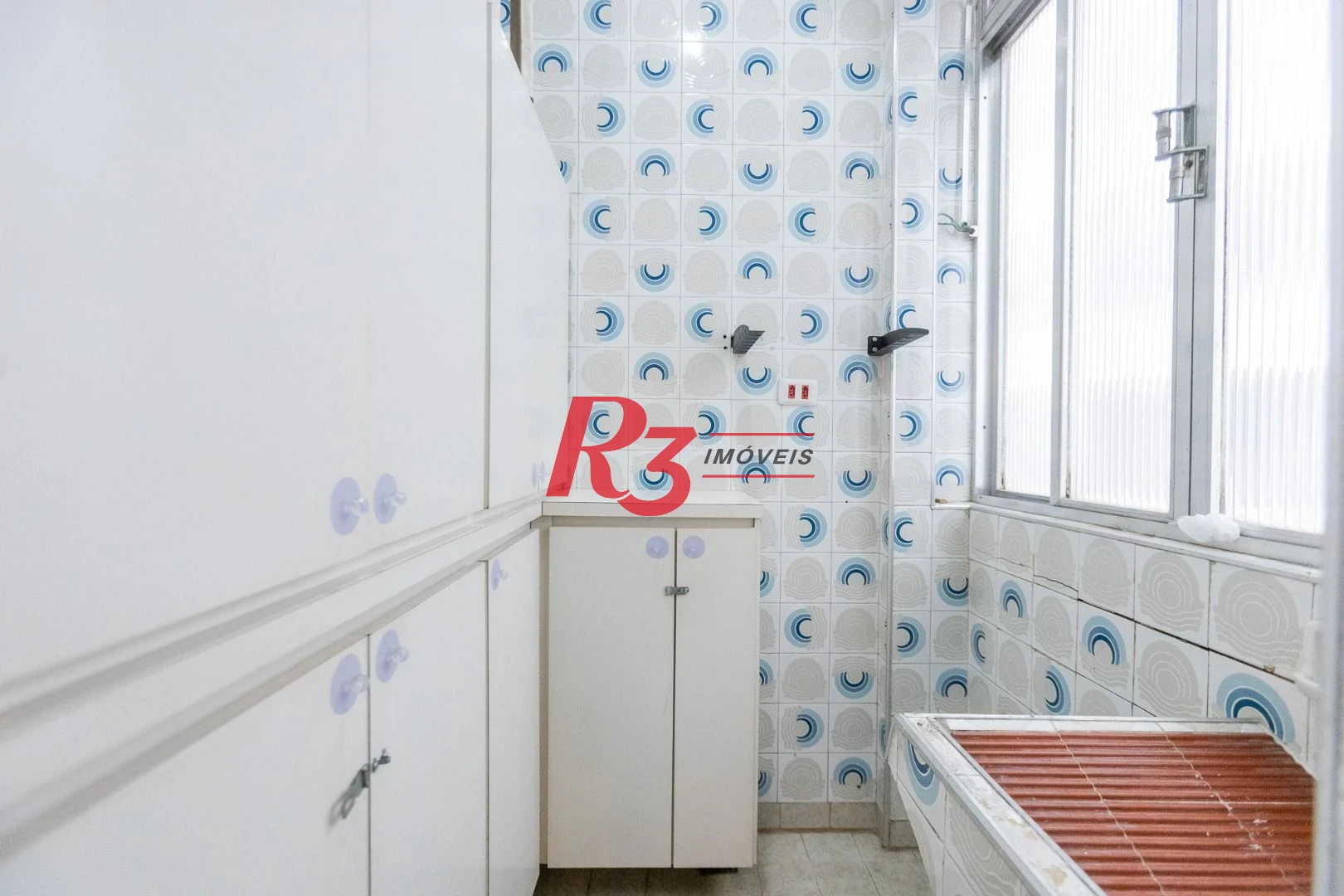 Apartamento com 2 dormitórios para alugar, 74 m² por R$ 5.218,00/mês - Ponta da Praia - Santos/SP