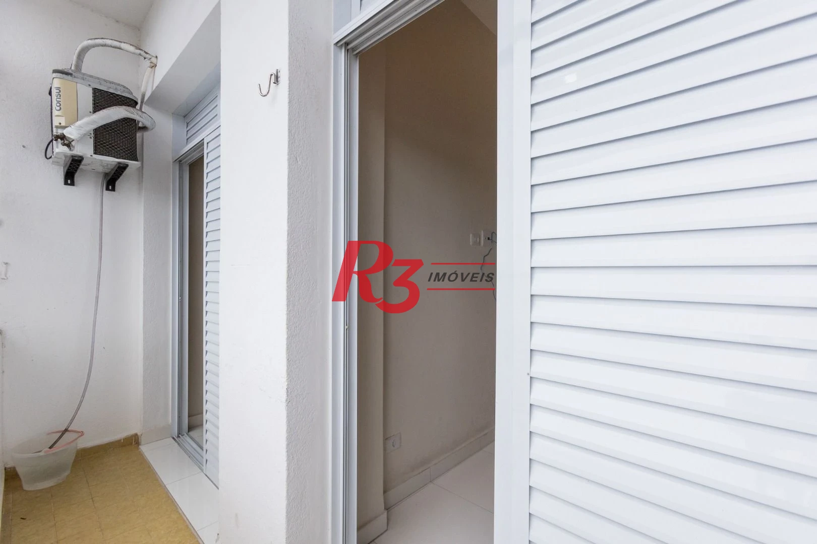 Apartamento com 2 dormitórios para alugar, 74 m² por R$ 5.218,00/mês - Ponta da Praia - Santos/SP