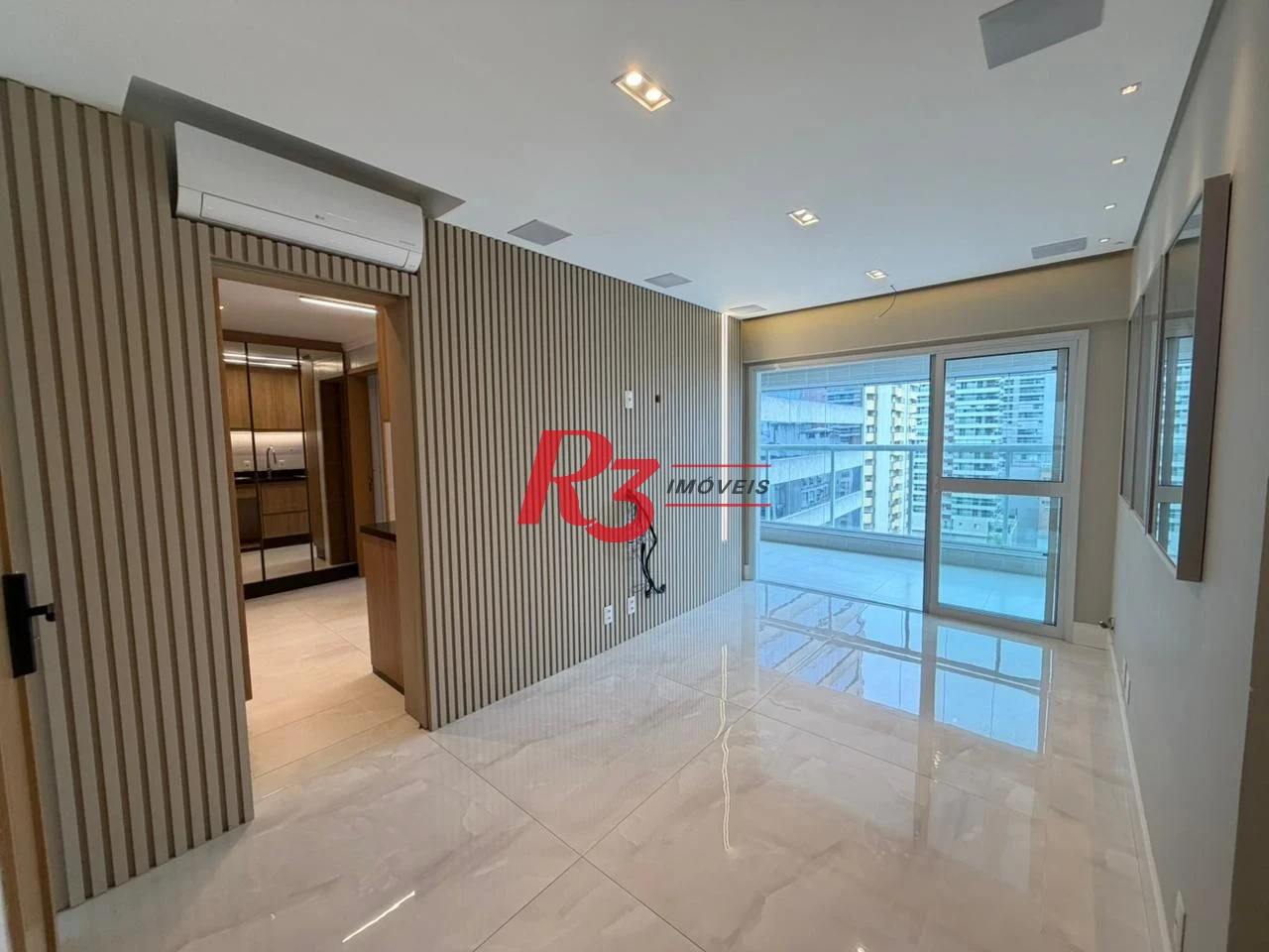 Apartamento com 3 dormitórios à venda, 100 m² por R$ 1.998.000,00 - Gonzaga - Santos/SP
