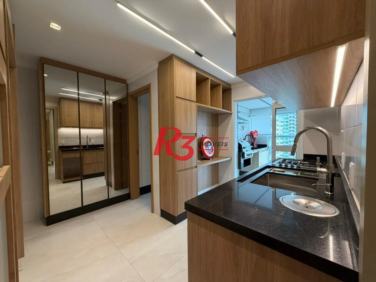 Apartamento com 3 dormitórios à venda, 100 m² por R$ 1.998.000,00 - Gonzaga - Santos/SP