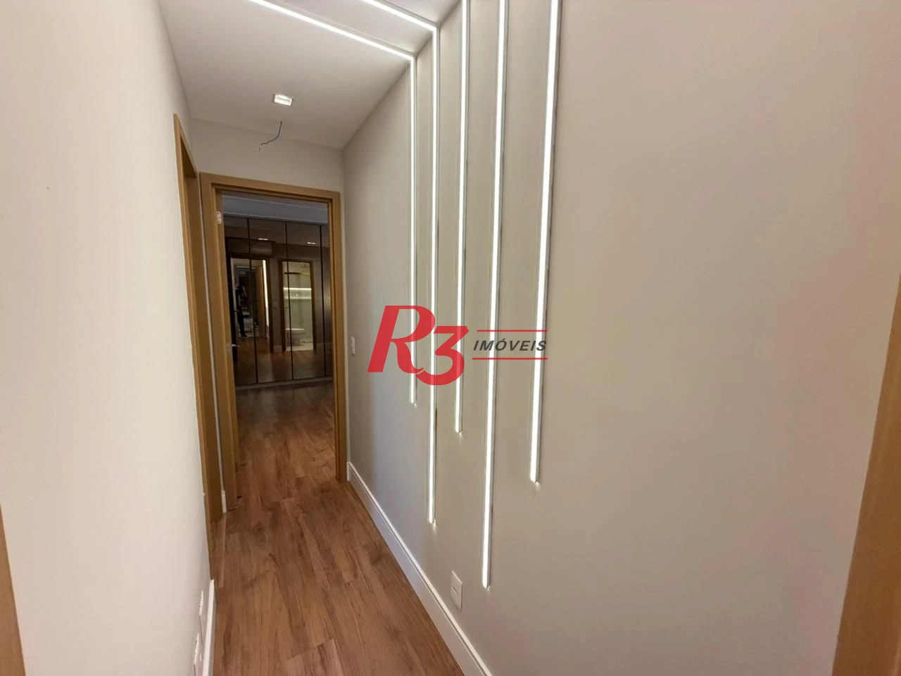 Apartamento com 3 dormitórios à venda, 100 m² por R$ 1.998.000,00 - Gonzaga - Santos/SP