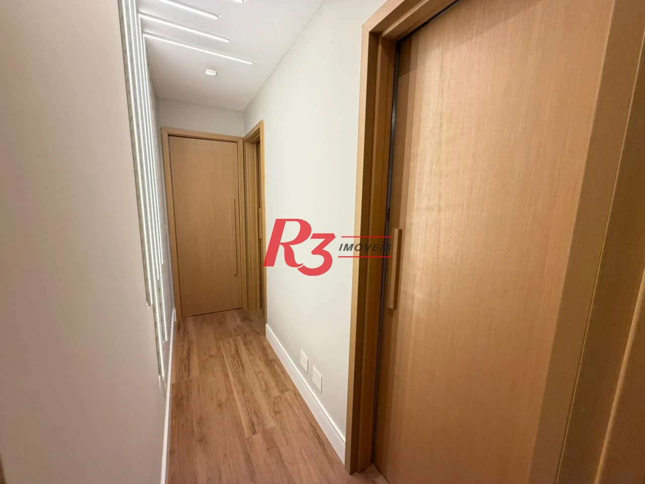 Apartamento com 3 dormitórios à venda, 100 m² por R$ 1.998.000,00 - Gonzaga - Santos/SP