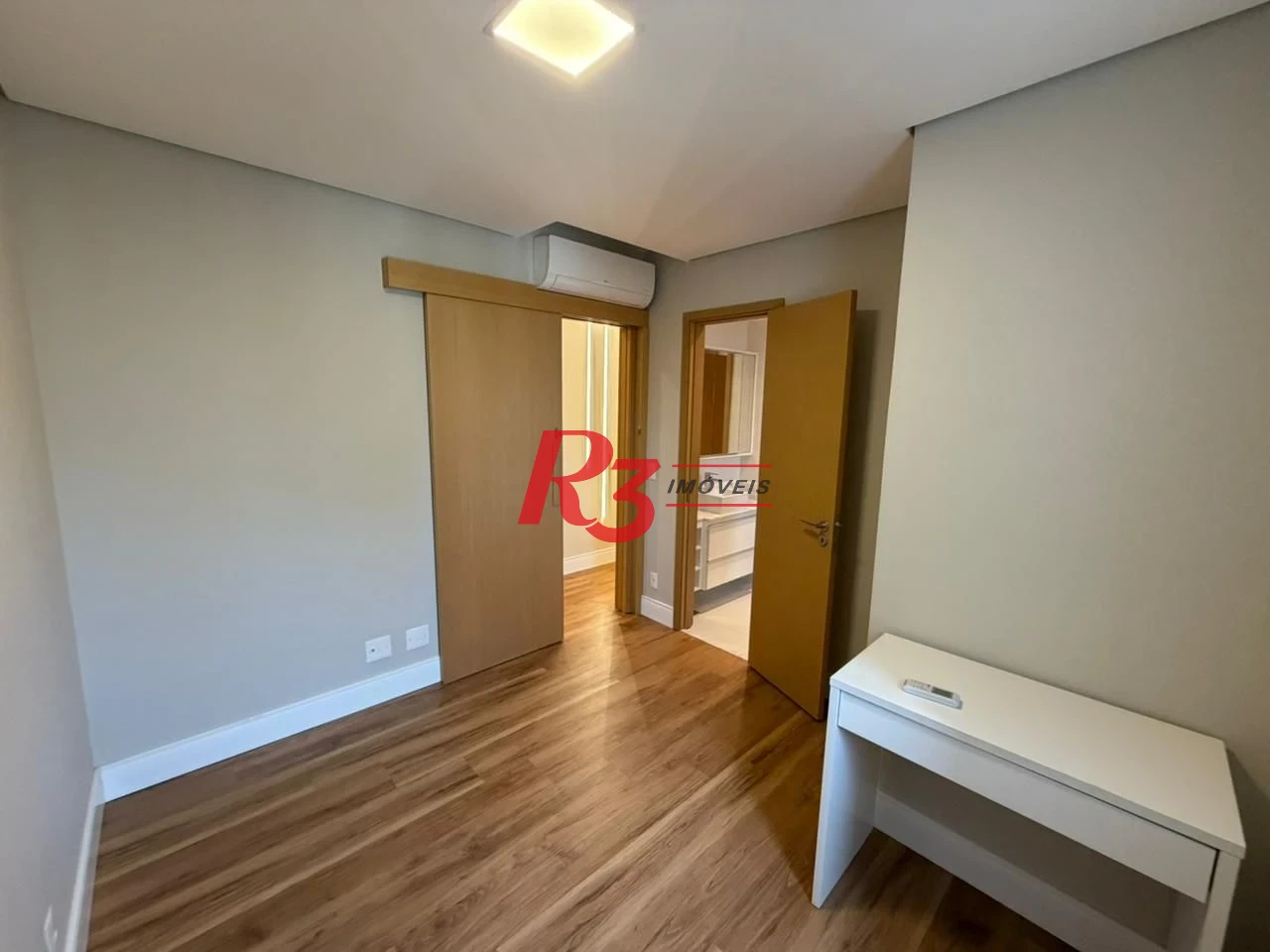 Apartamento com 3 dormitórios à venda, 100 m² por R$ 1.998.000,00 - Gonzaga - Santos/SP
