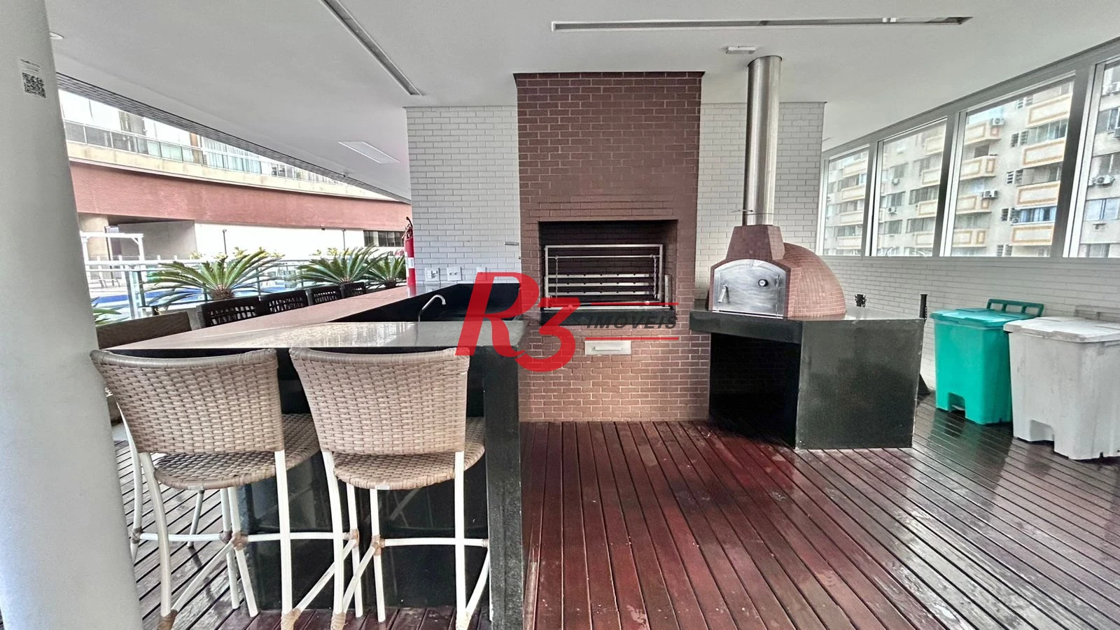 Apartamento com 1 dormitório para alugar, 50 m² por R$ 6.500,00/mês - Pompéia - Santos/SP