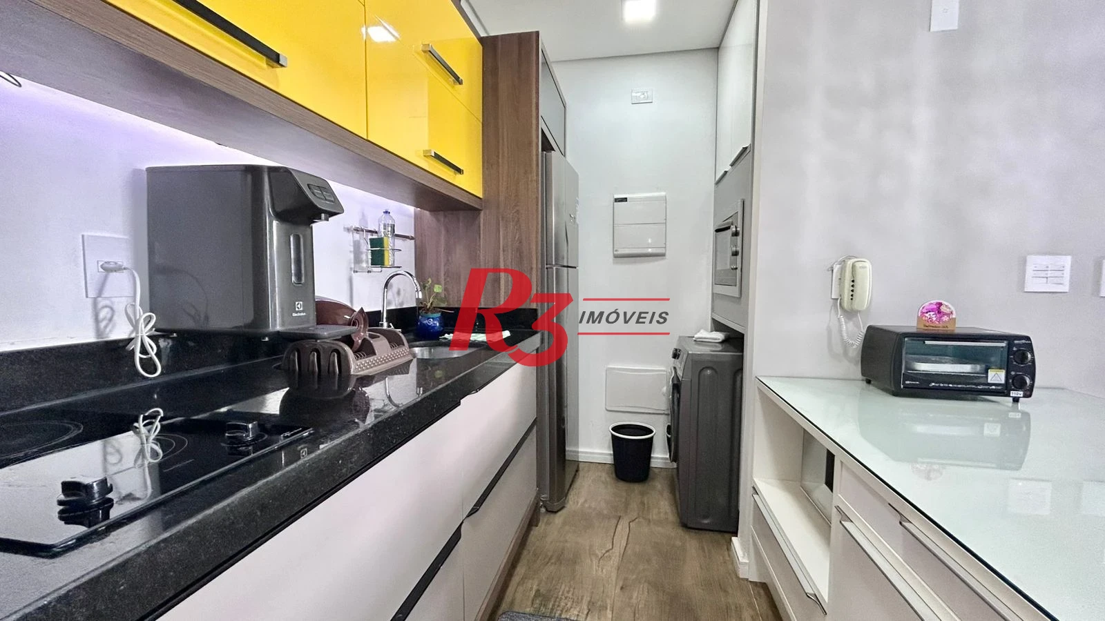 Apartamento com 1 dormitório para alugar, 50 m² por R$ 6.500,00/mês - Pompéia - Santos/SP