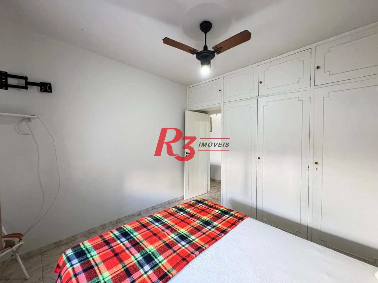 Apartamento com 1 dormitório para alugar, 67 m² por R$ 3.200,02/mês - Boqueirão - Santos/SP