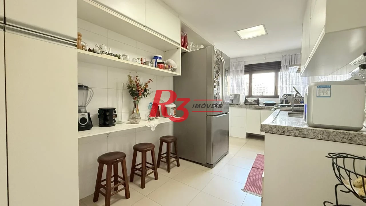 Apartamento com 3 dormitórios à venda, 138 m² por R$ 1.680.000,00 - Gonzaga - Santos/SP
