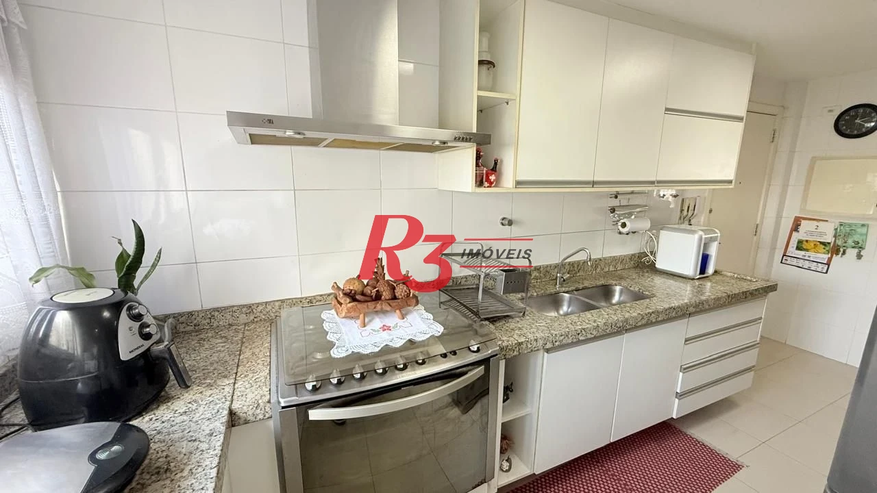 Apartamento com 3 dormitórios à venda, 138 m² por R$ 1.680.000,00 - Gonzaga - Santos/SP