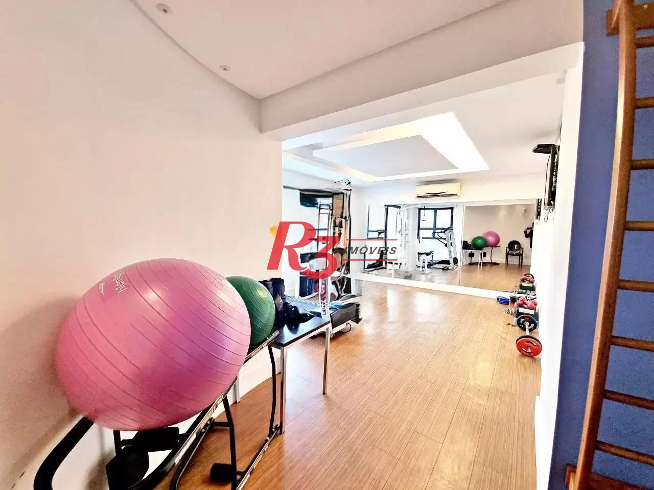 Apartamento com 3 dormitórios à venda, 138 m² por R$ 1.680.000,00 - Gonzaga - Santos/SP