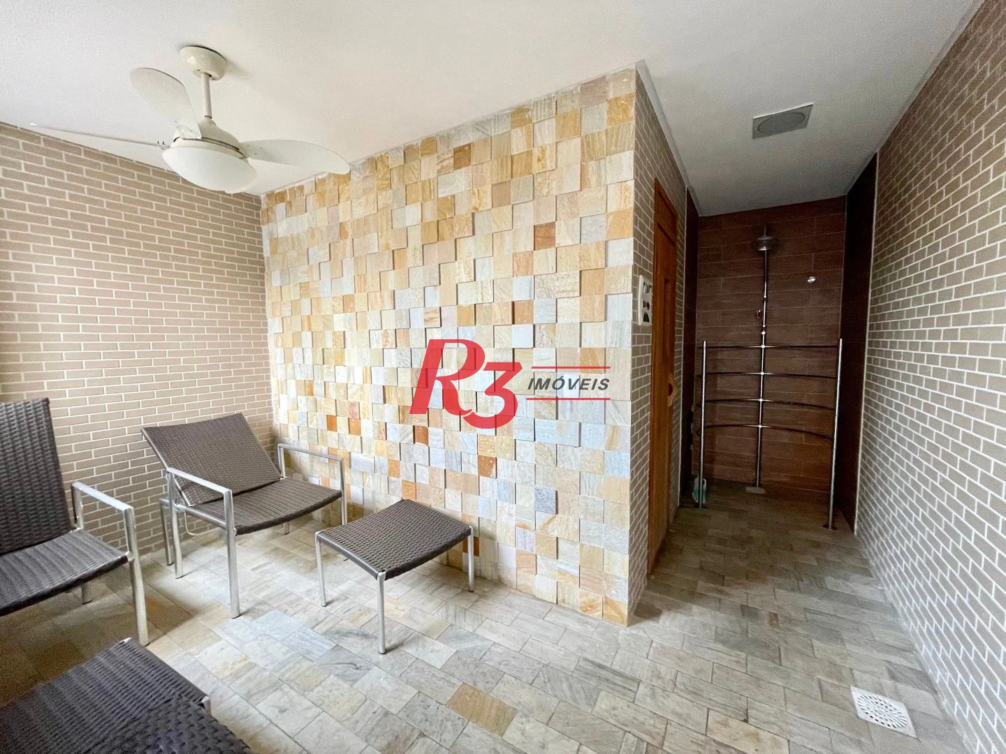 Apartamento com 3 dormitórios à venda, 138 m² por R$ 1.680.000,00 - Gonzaga - Santos/SP