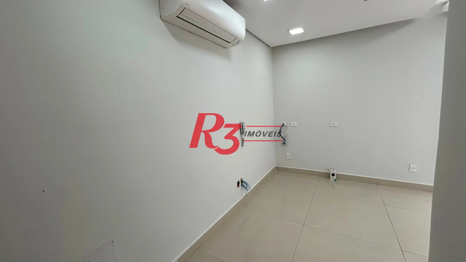 Sala para alugar, 44 m² por R$ 5.000,00/mês - Encruzilhada - Santos/SP