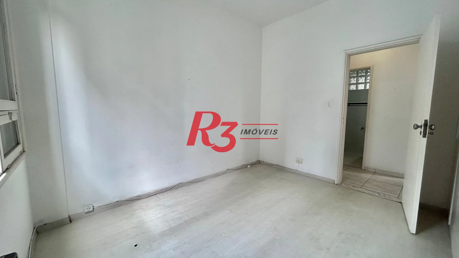 Apartamento com 3 dormitórios à venda, 152 m² por R$ 710.000,00 - Itararé - São Vicente/SP