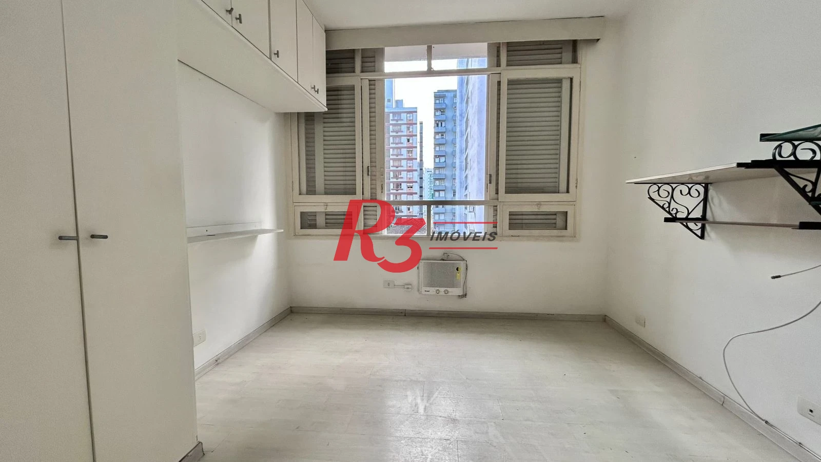Apartamento com 3 dormitórios à venda, 152 m² por R$ 710.000,00 - Itararé - São Vicente/SP