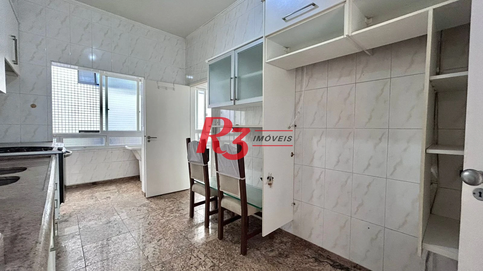 Apartamento com 3 dormitórios à venda, 152 m² por R$ 710.000,00 - Itararé - São Vicente/SP