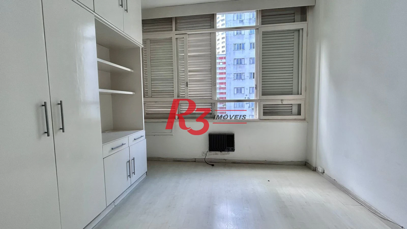 Apartamento com 3 dormitórios à venda, 152 m² por R$ 710.000,00 - Itararé - São Vicente/SP