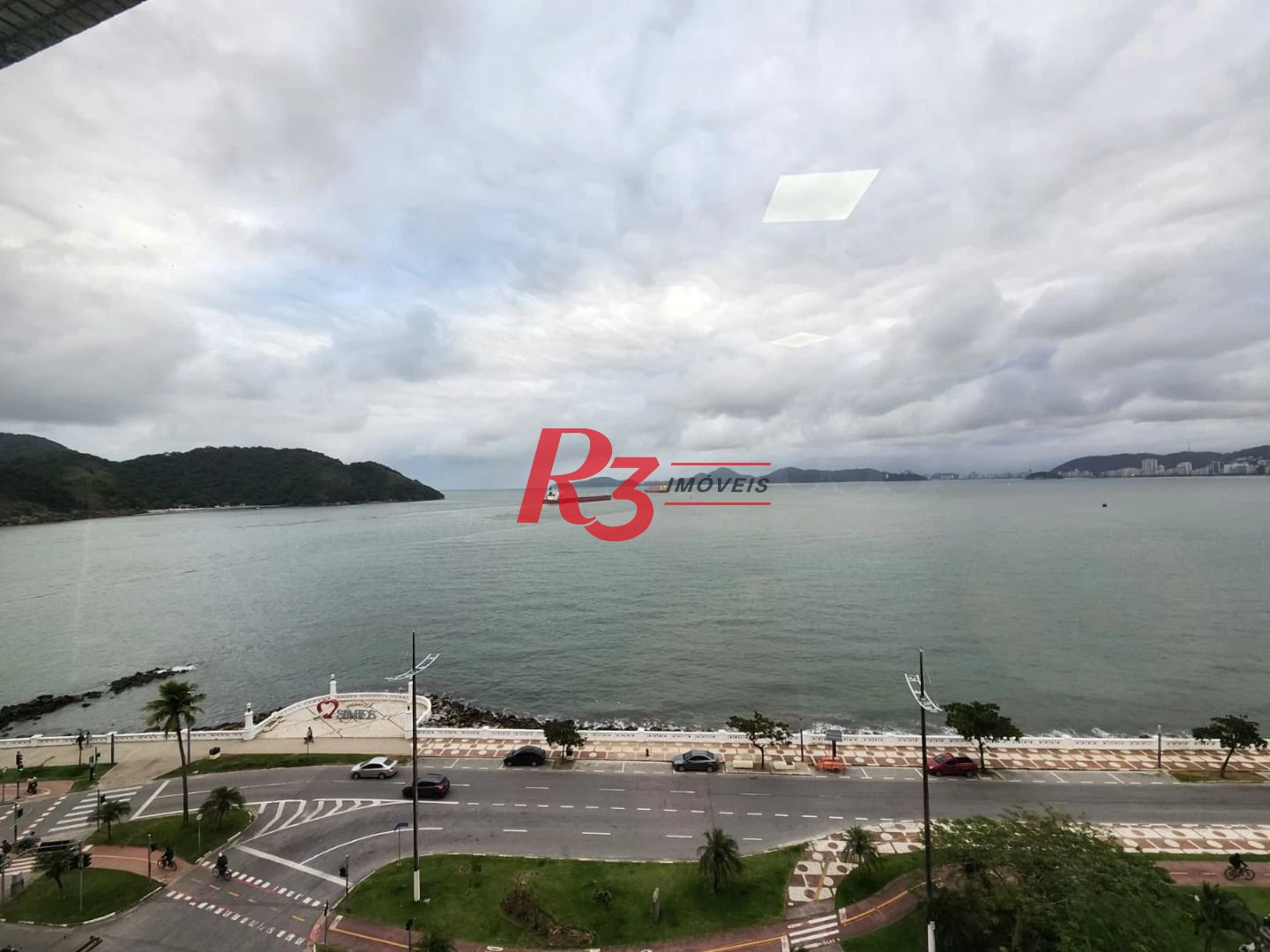 Apartamento com 3 dormitórios à venda, 180 m² por R$ 2.029.000,00 - Ponta da Praia - Santos/SP