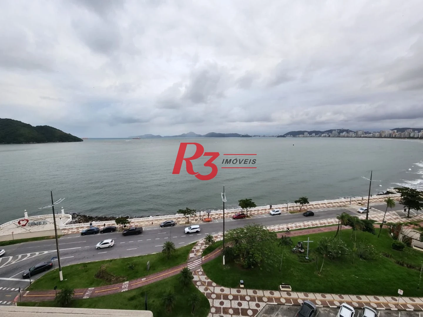 Apartamento com 3 dormitórios à venda, 180 m² por R$ 2.029.000,00 - Ponta da Praia - Santos/SP