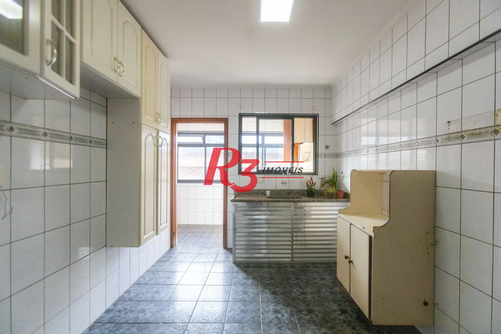 Apartamento com 2 dormitórios para alugar, 100 m² por R$ 4.000,02/mês - Campo Grande - Santos/SP