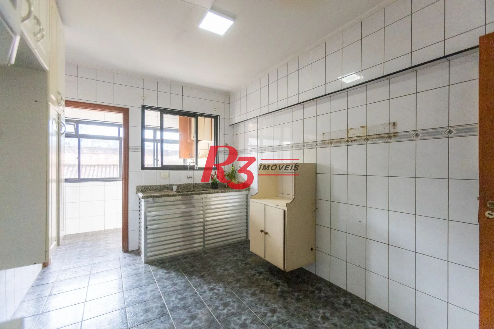 Apartamento com 2 dormitórios para alugar, 100 m² por R$ 4.000,02/mês - Campo Grande - Santos/SP